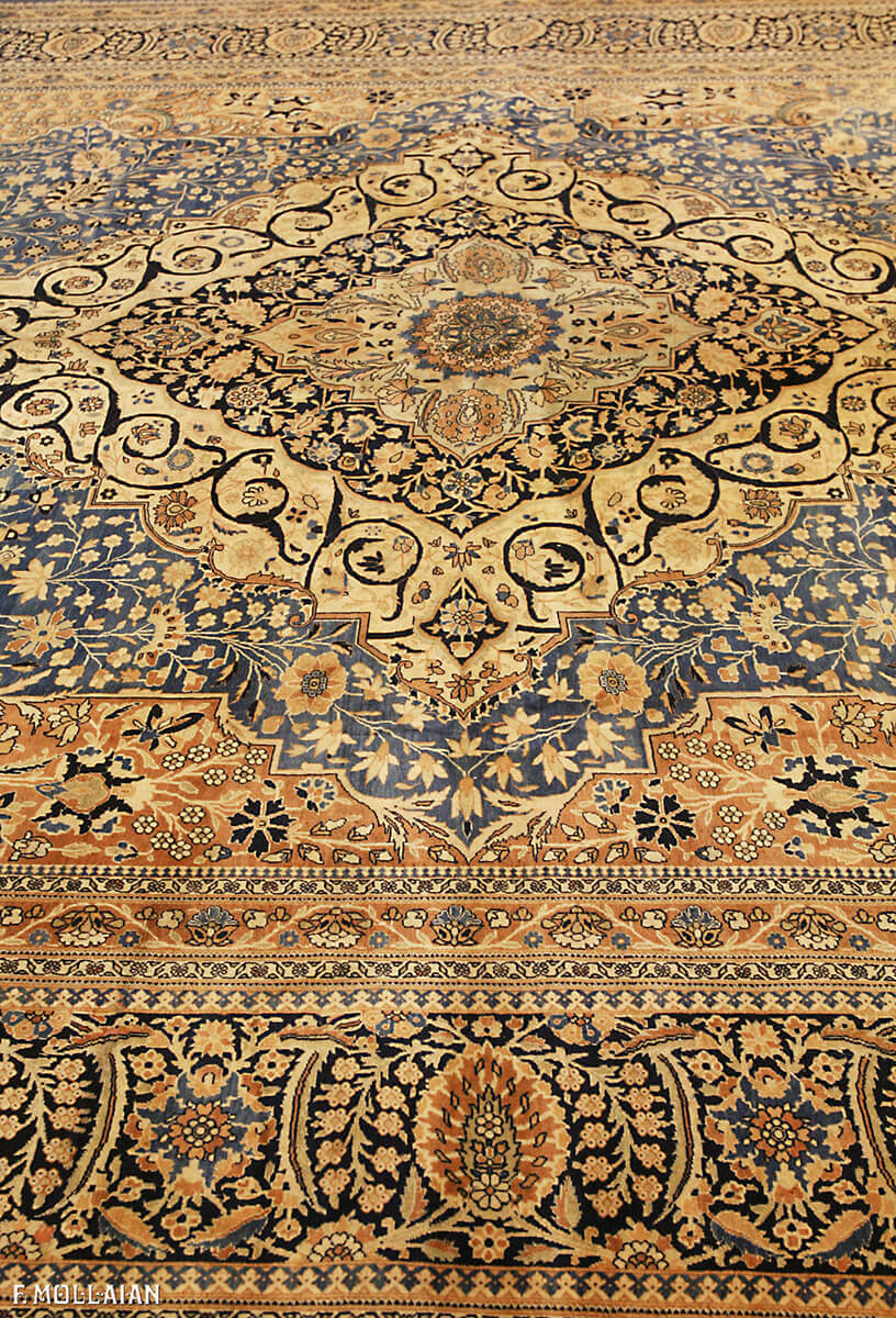 A Large Antique Persian Kashan Mohtasham Carpet n°:16907327